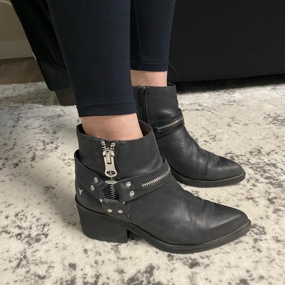 Black Windsor Smith Leather booties - Picture 4 of 16